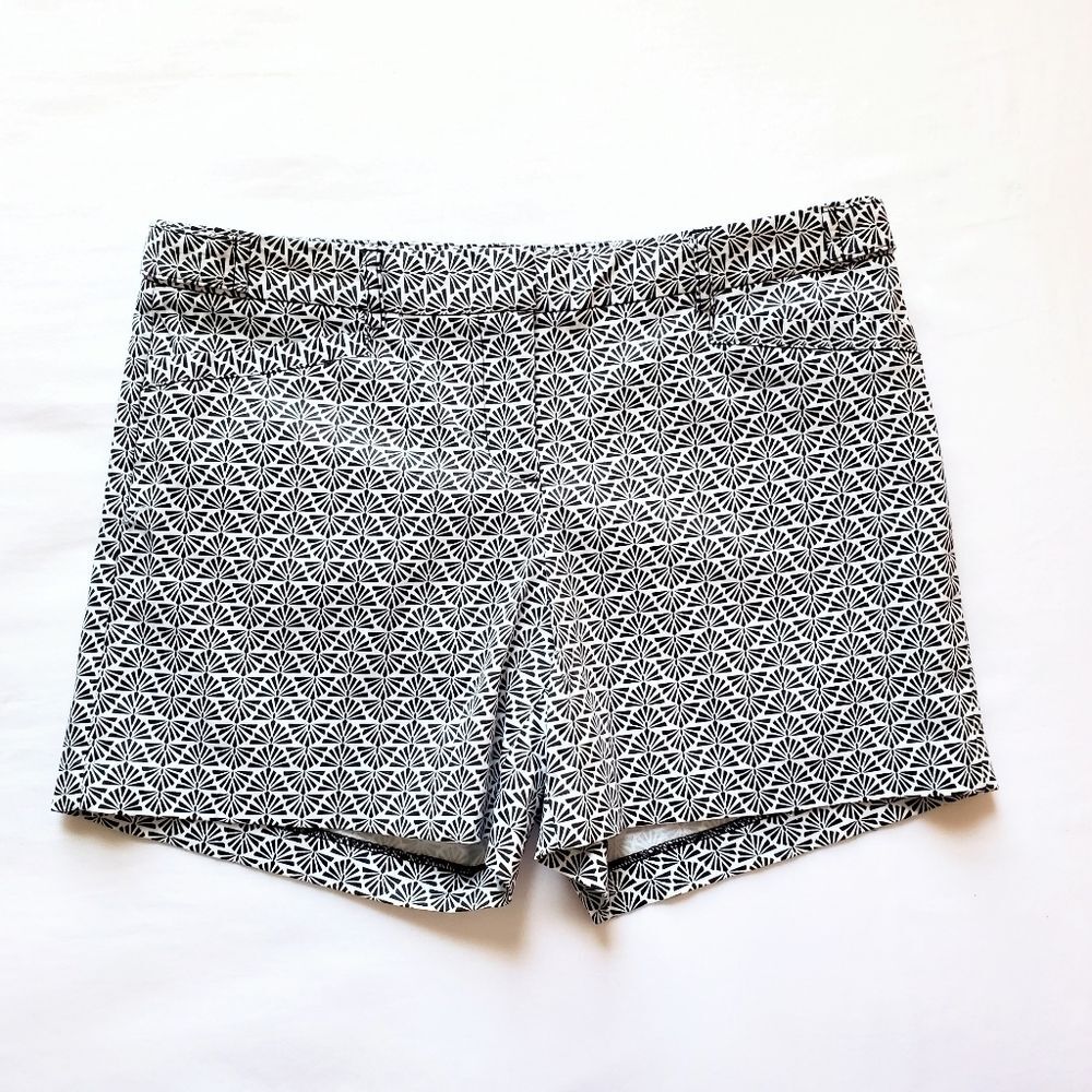 Laundry by Shelli Segal Shorts Size 4
